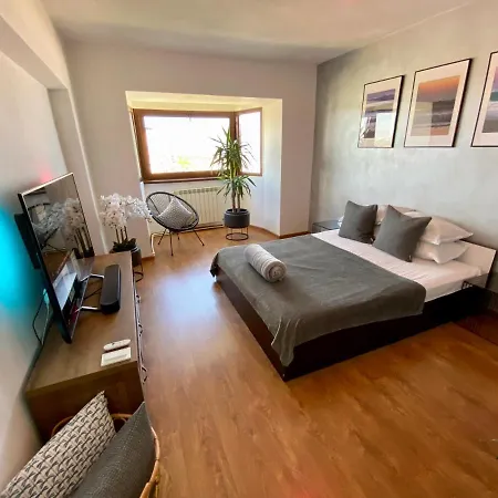 Апартаменти The Sea Escape Констанца