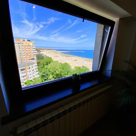 Апартаменти The Sea Escape Констанца
